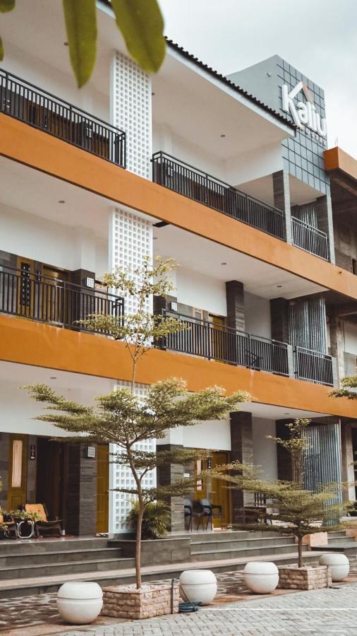 Hotel Kaliu Pacitan Exterior photo